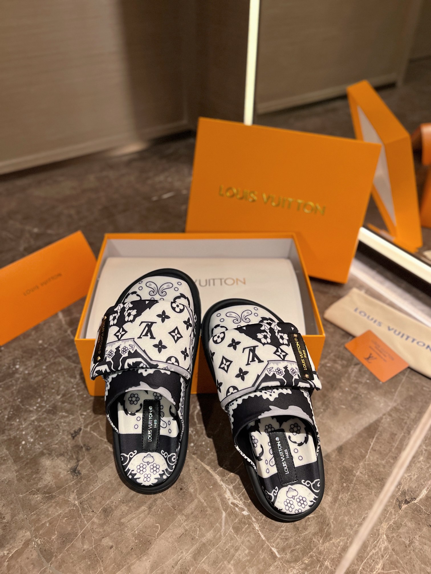 V33P Louis Vuitton slippers $72 gallery