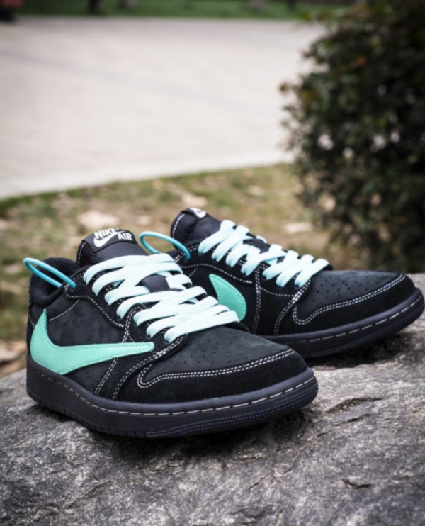V39P Tiffany & Co x TS x Nike Shoes $50 gallery