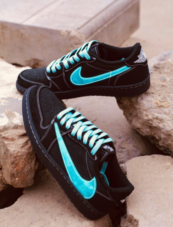 V39P Tiffany & Co x TS x Nike Shoes $50 gallery