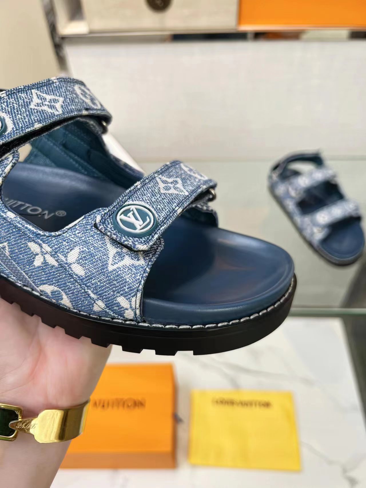V43P Louis Vuitton sandals $55 gallery