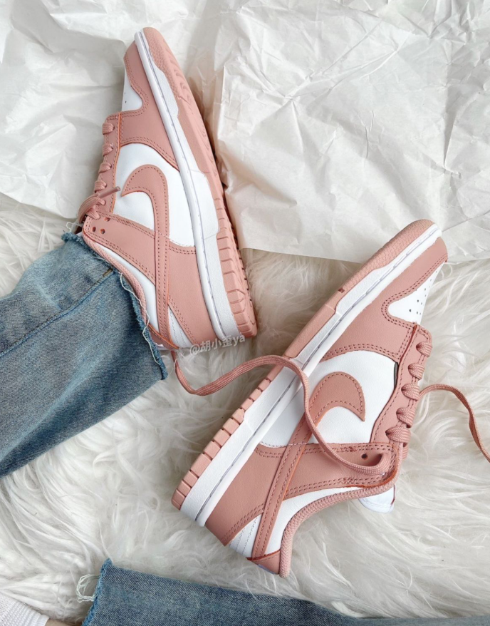 V67P Nike Sb Dunk Low $52 gallery