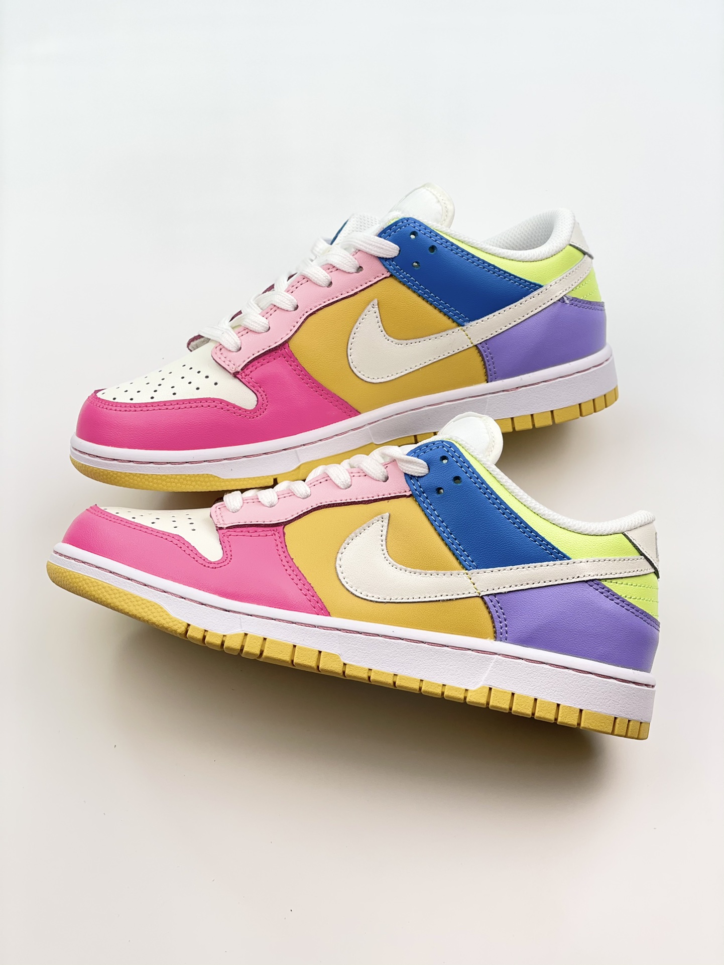 V67P Nike Sb Dunk Low $52 gallery
