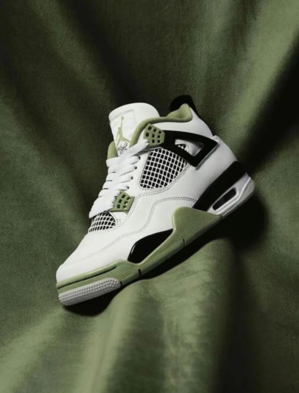 V68P Nike Air Jordan 4 Retro $52 gallery