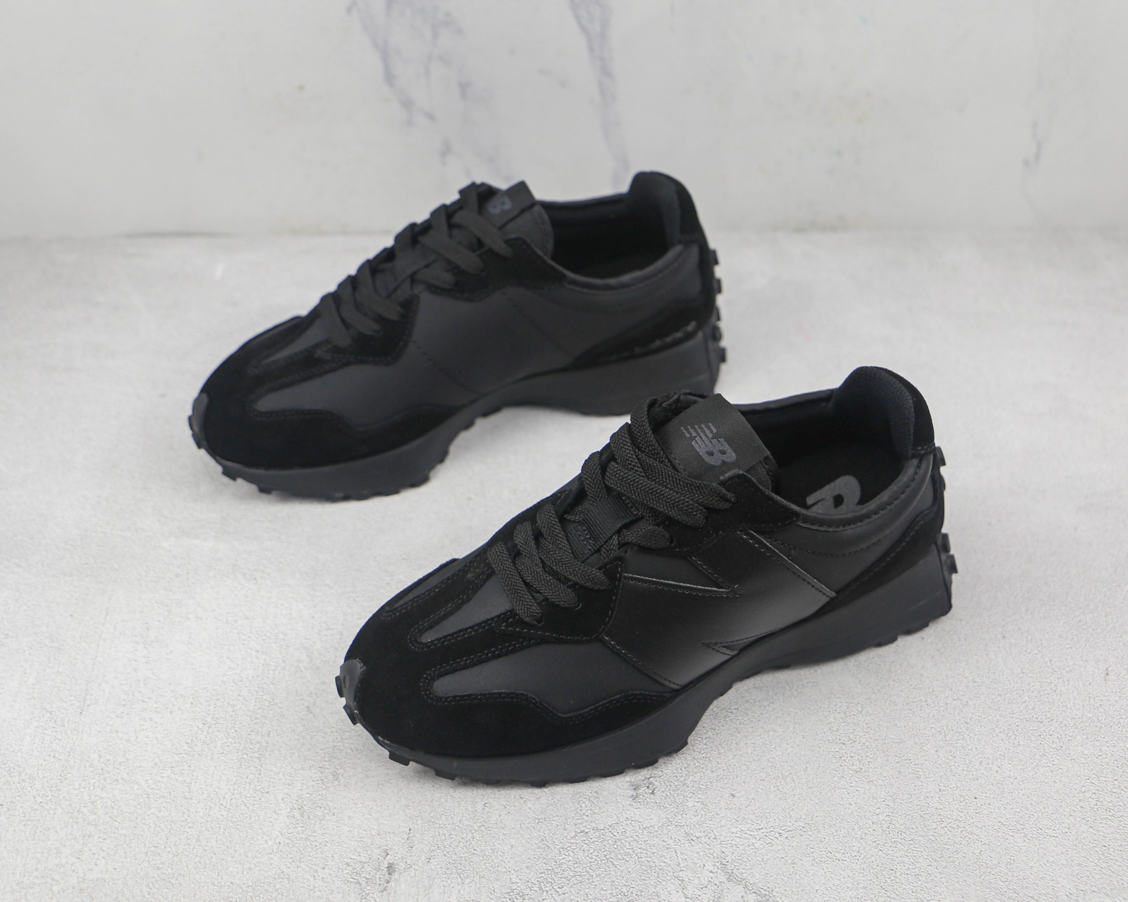 V89P New Balance 327 $52 gallery