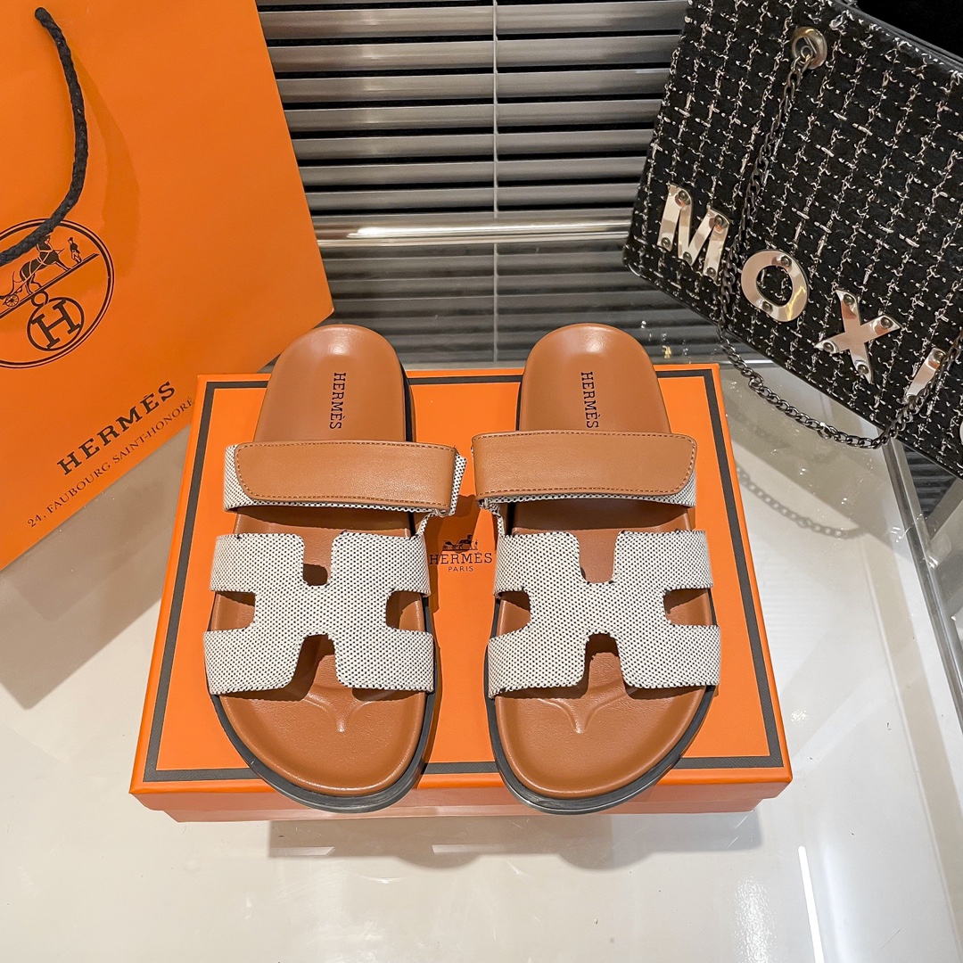 V91P Hermes slippers $38 gallery