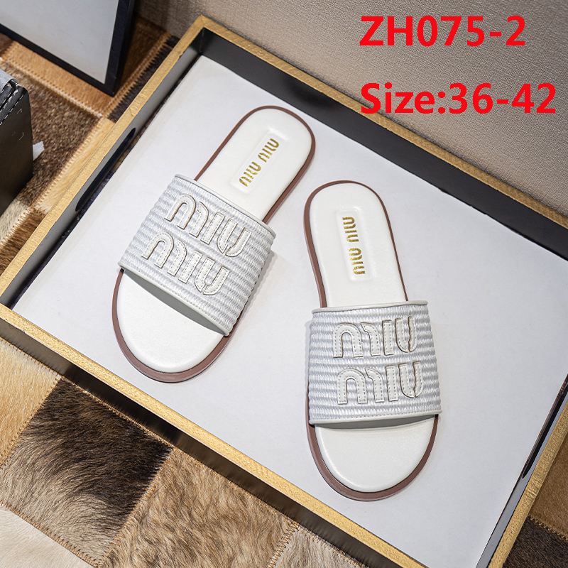 ZH075 Miu Miu Straw Slippers 32$ gallery