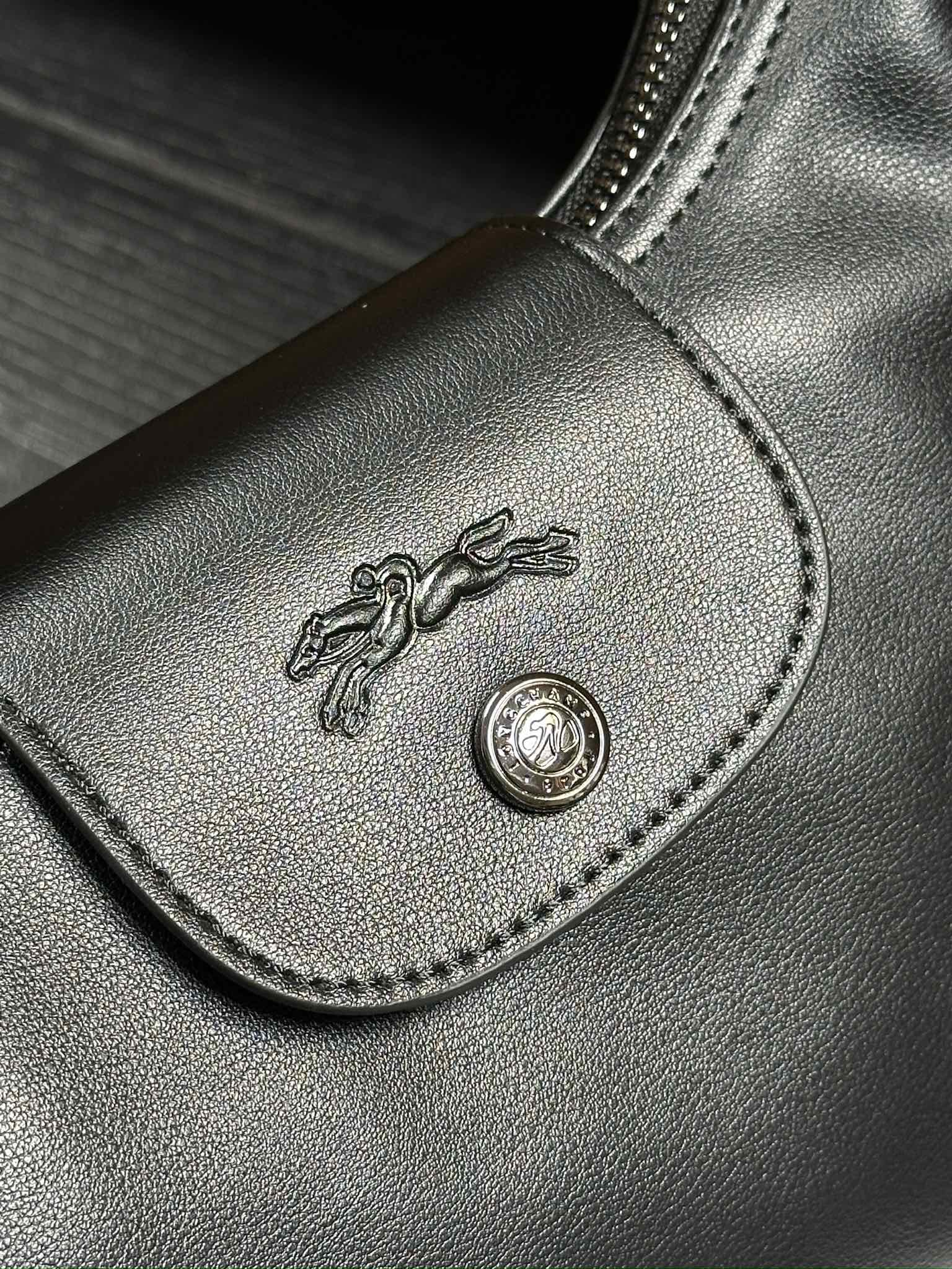 ZH178 LONGCHAMP Bags  32$ gallery