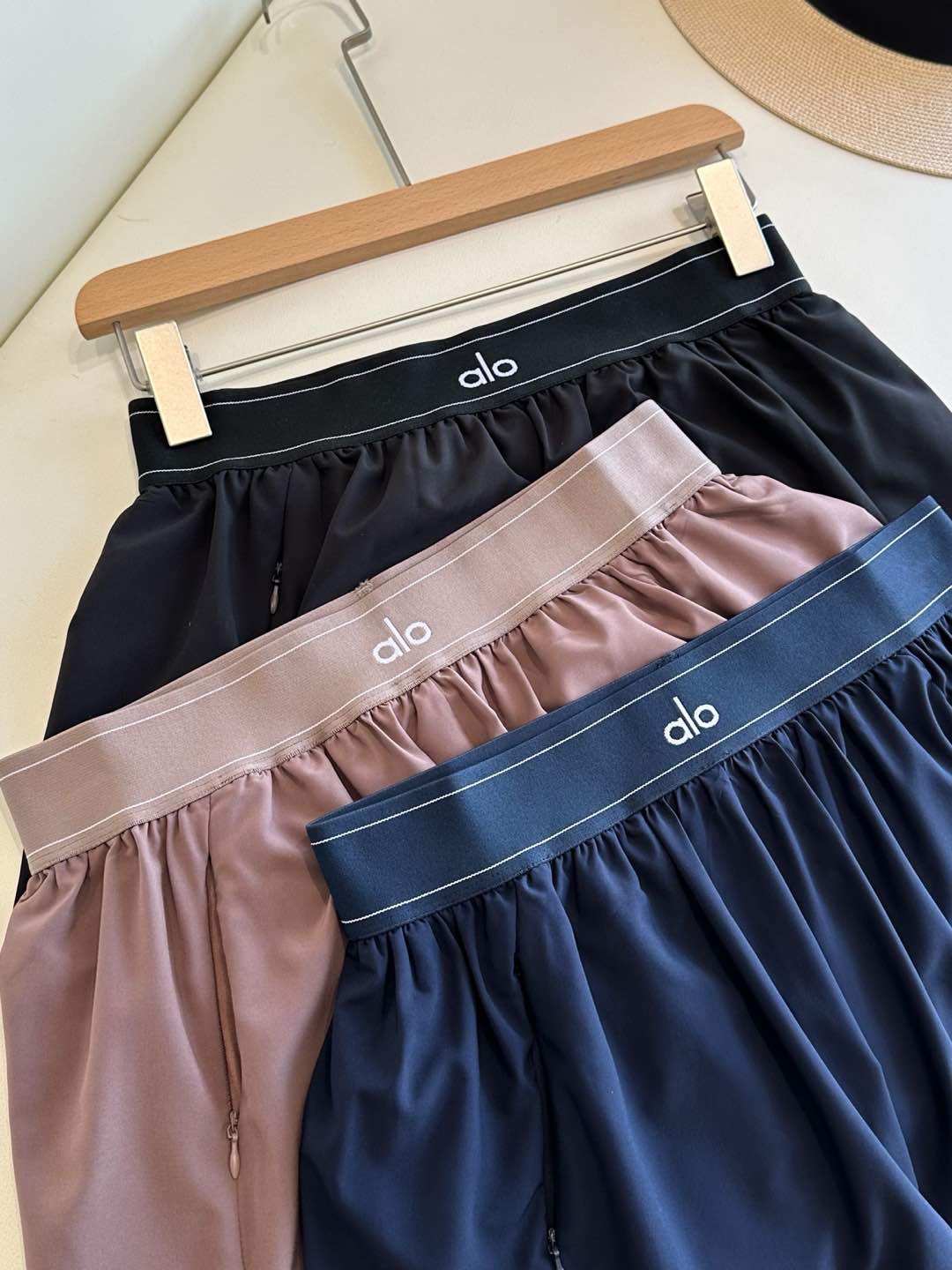 ZH238 ALO summer casual sports pants 26$ gallery