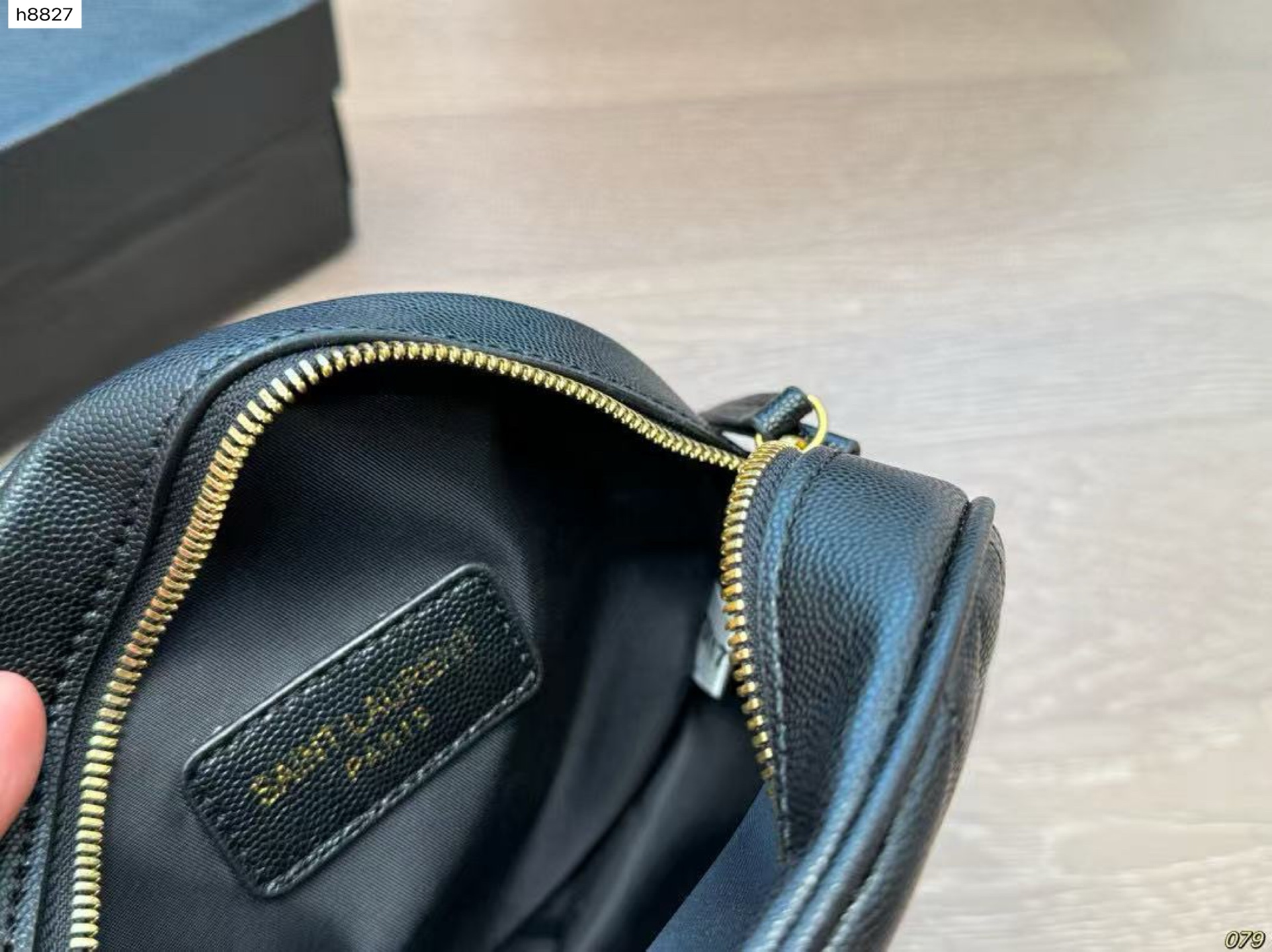 ZH239 YSL Yves Saint Laurent Round Bag 39.9$ gallery