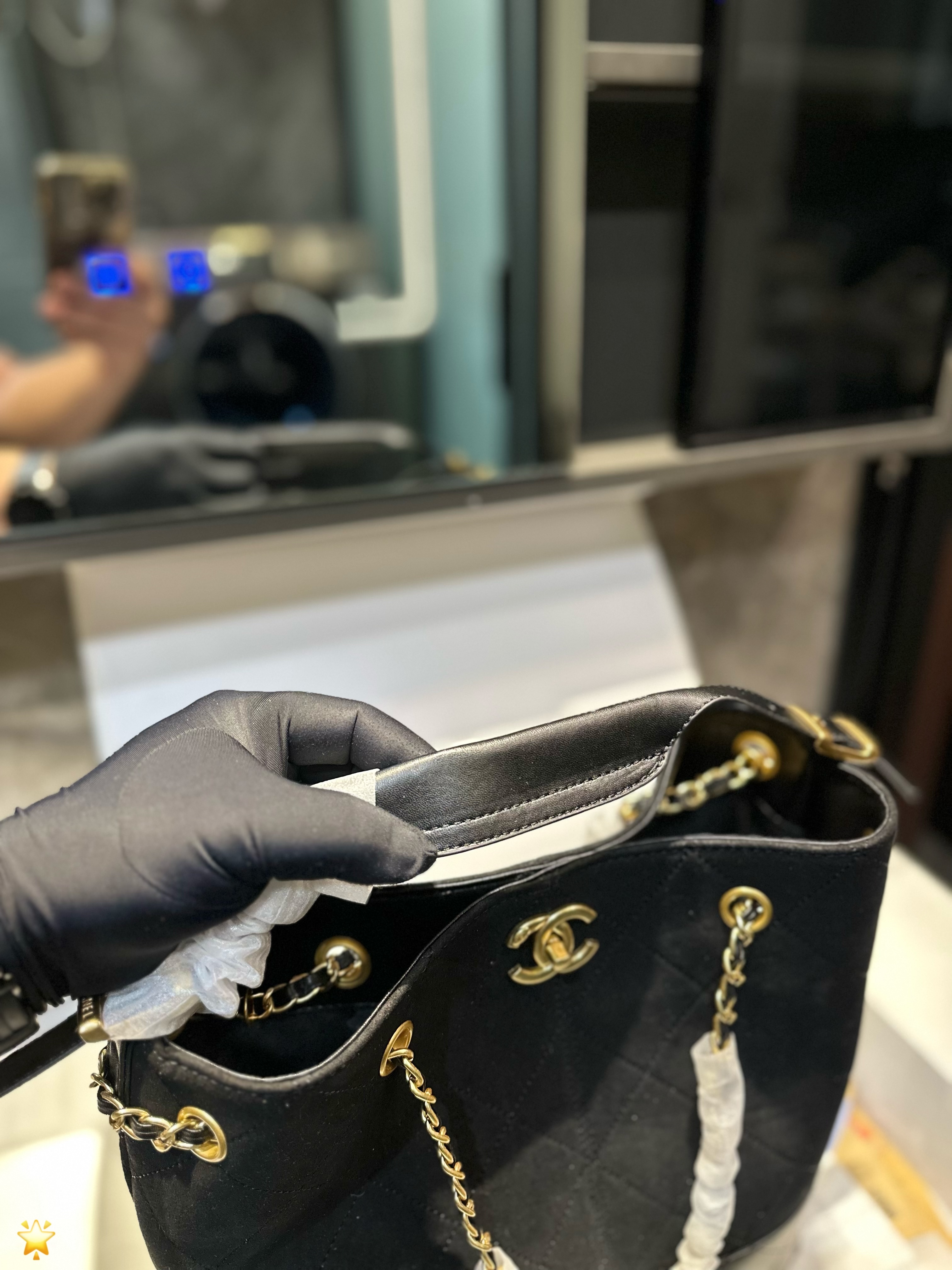 ZH240 CHANEL Bag 62-68$ gallery
