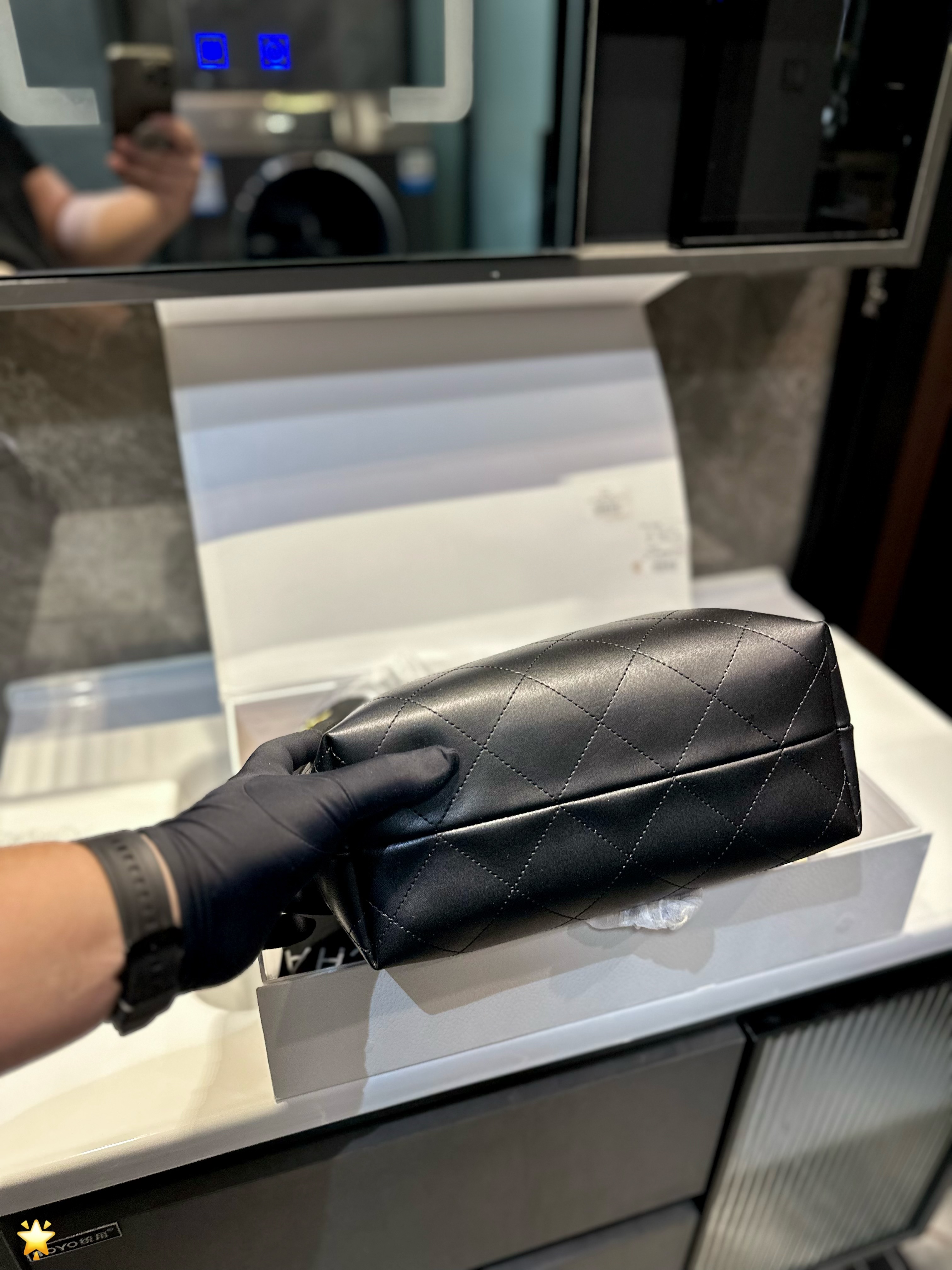 ZH240 CHANEL Bag 62-68$ gallery