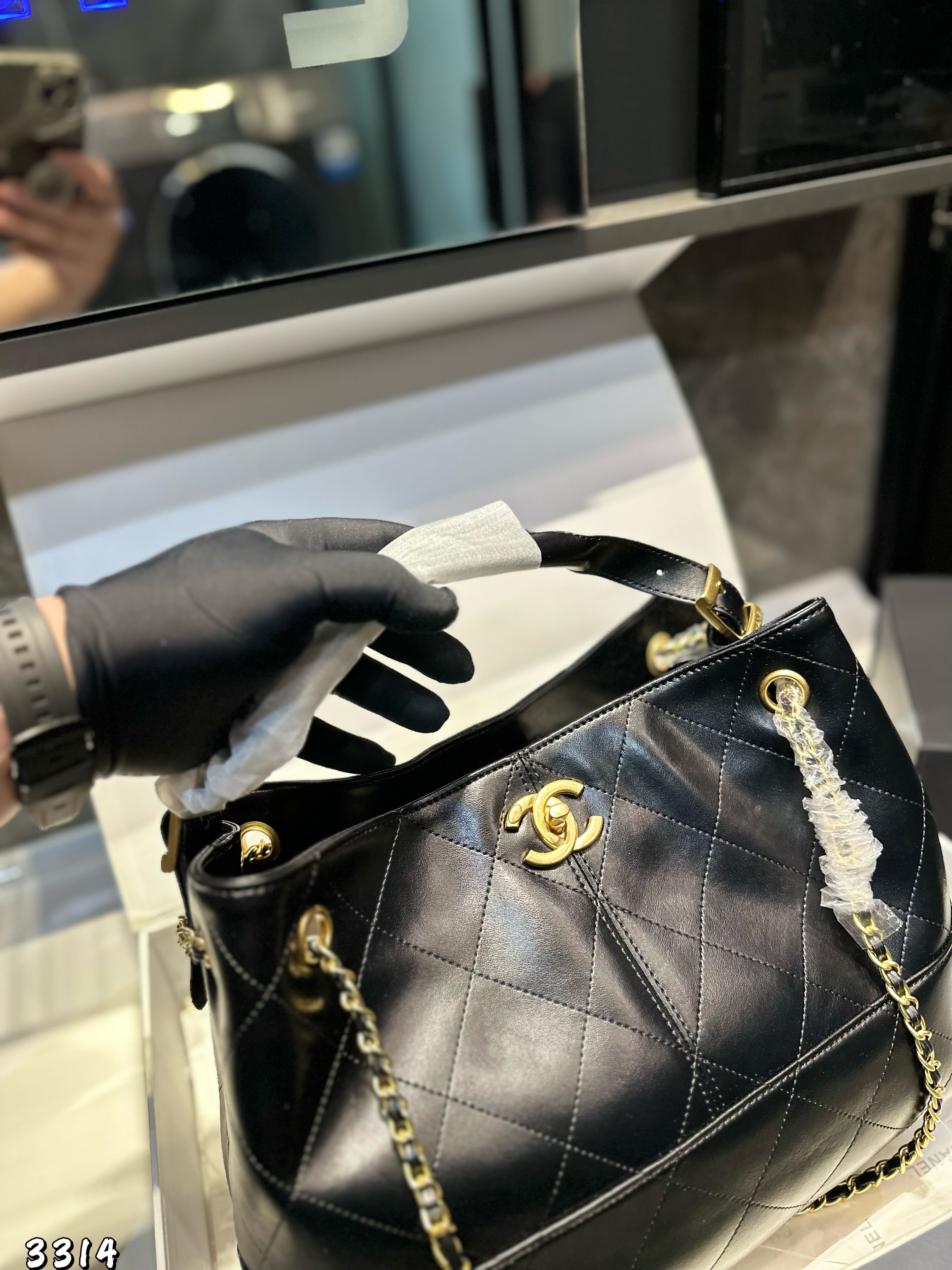 ZH240 CHANEL Bag 62-68$ gallery