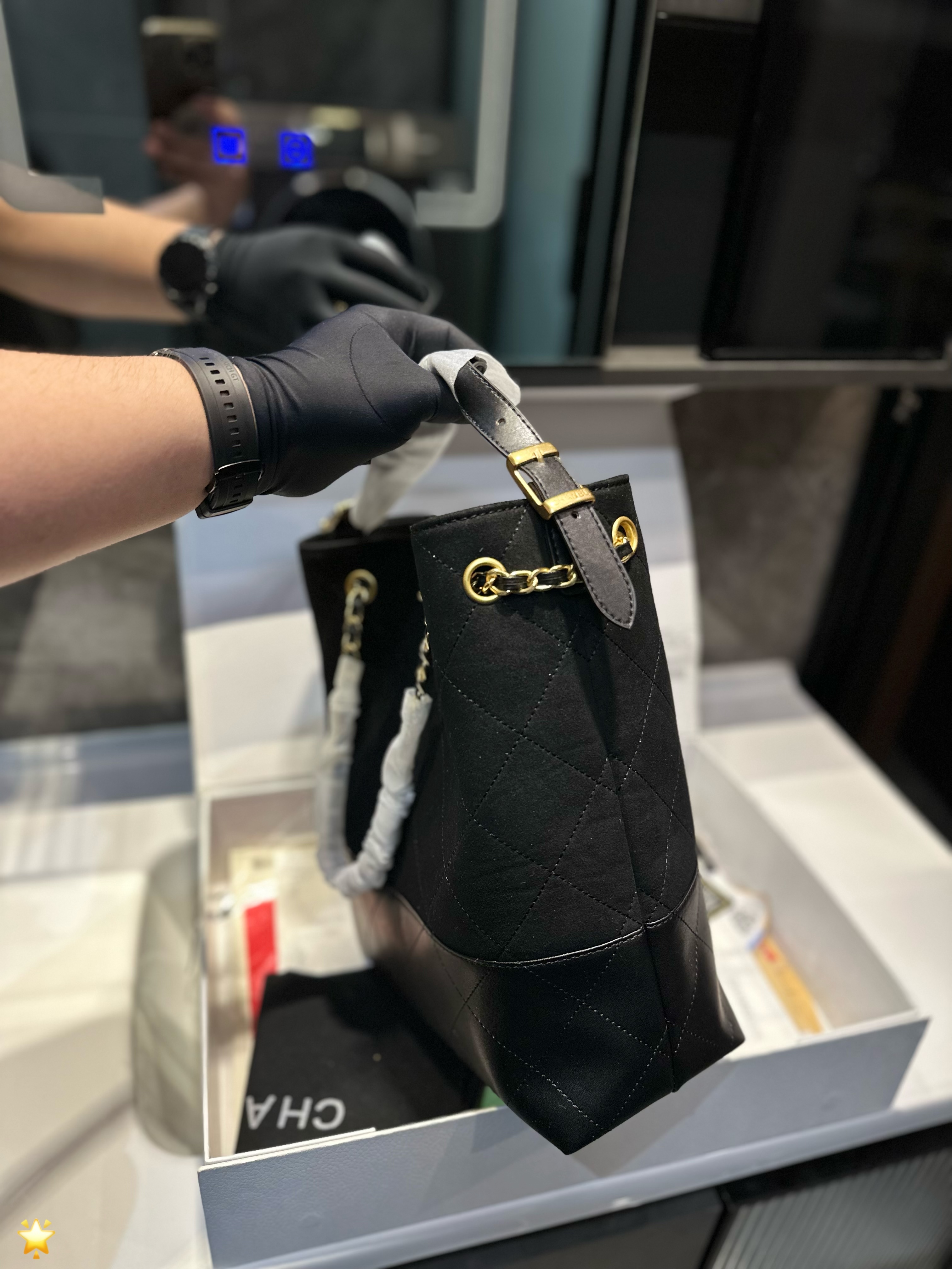 ZH240 CHANEL Bag 62-68$ gallery