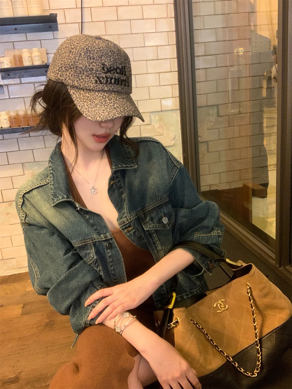 ZH240 CHANEL Bag 62-68$ gallery