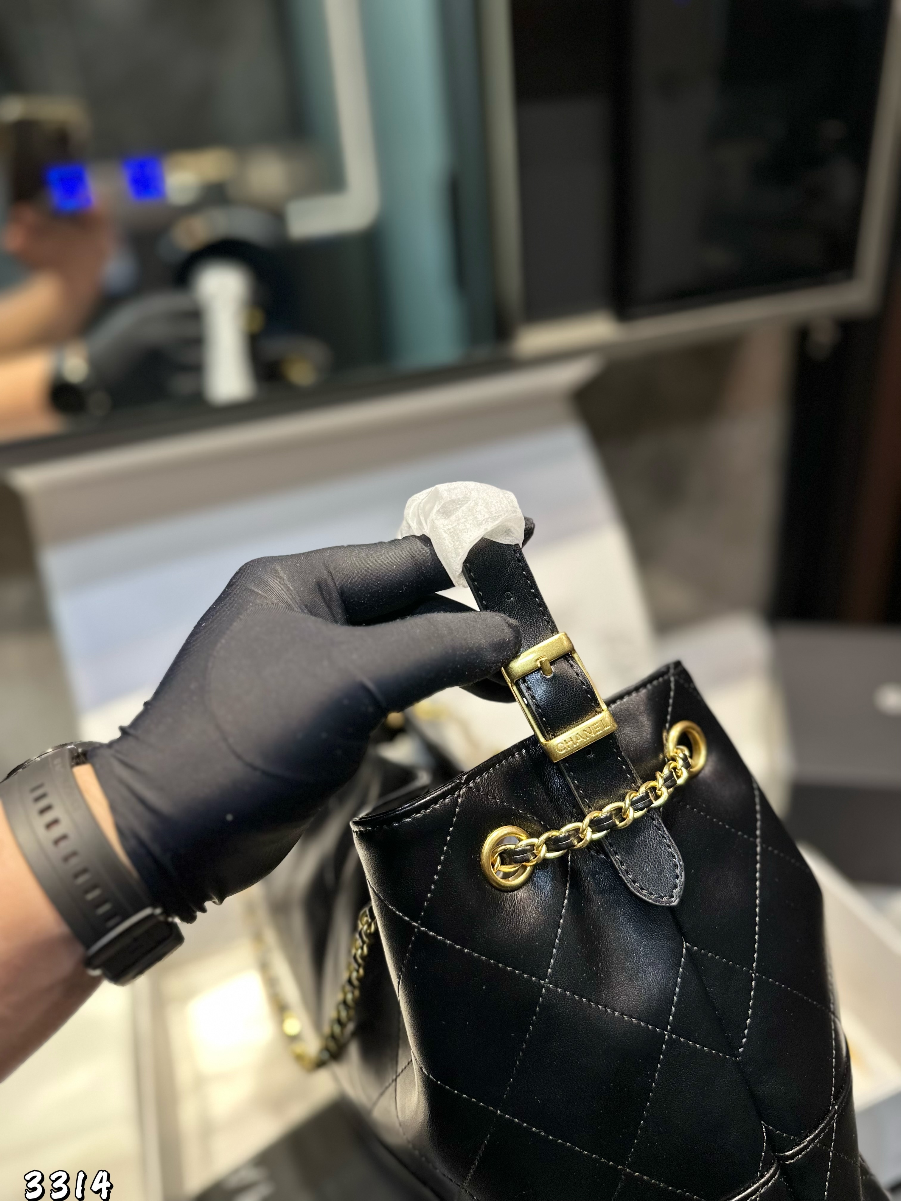 ZH240 CHANEL Bag 62-68$ gallery