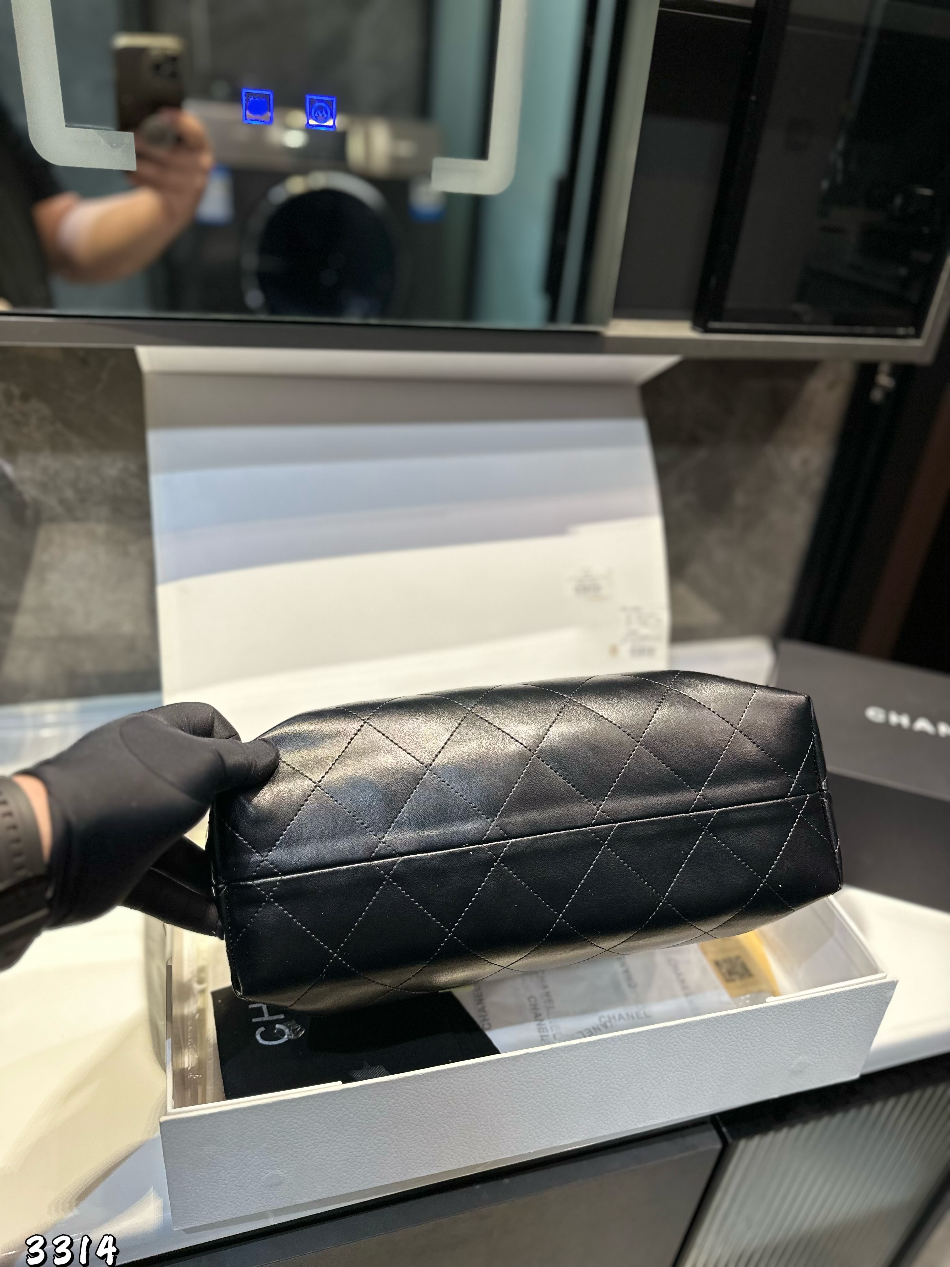 ZH240 CHANEL Bag 62-68$ gallery