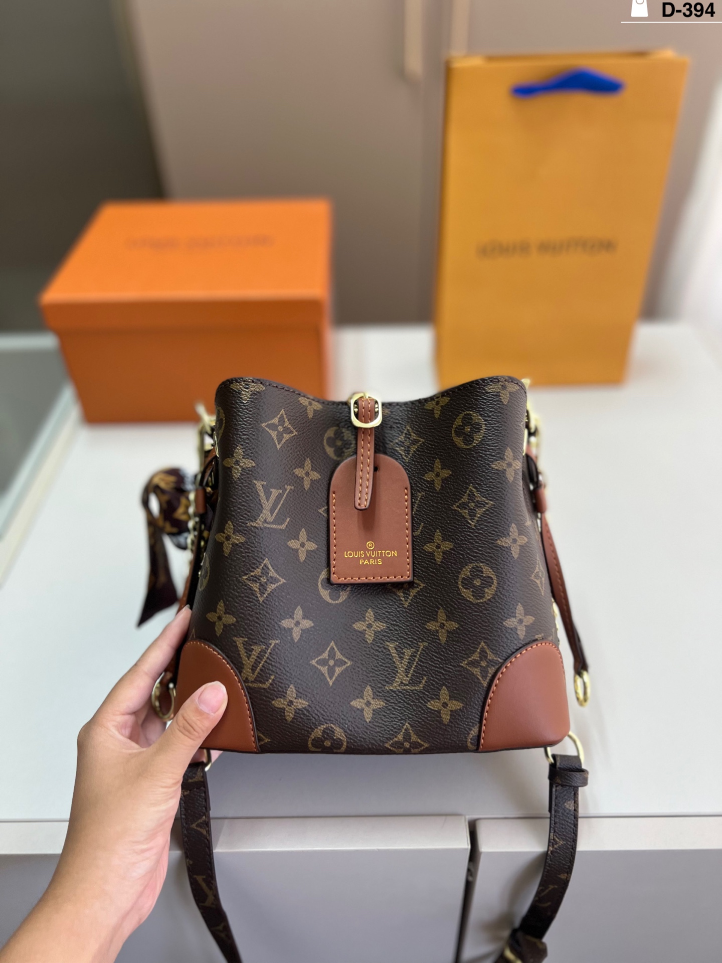 ZH242 LV Louis Vuitton bucket bag 46$ gallery