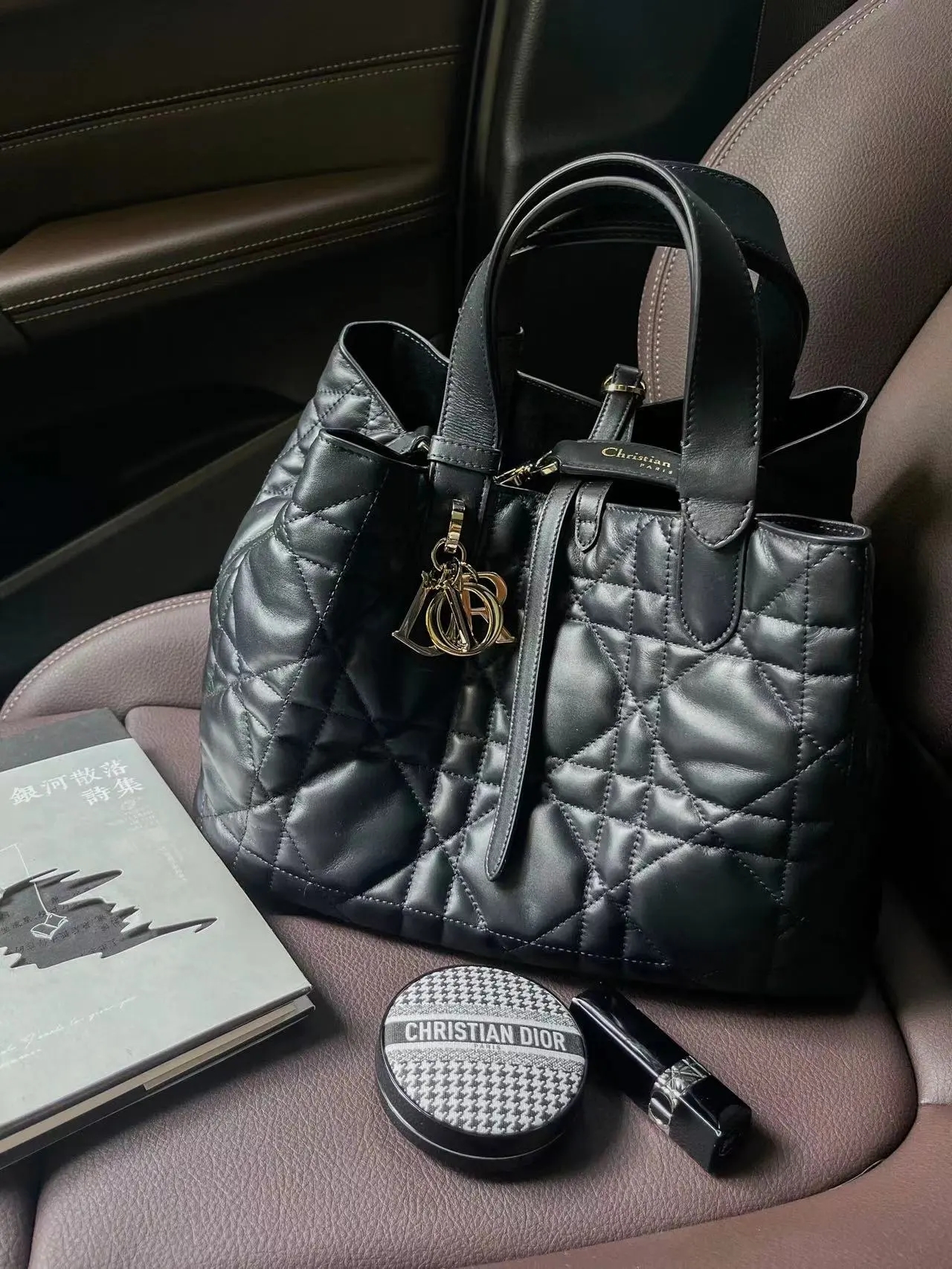 ZH270 Dior handbag 72$ gallery