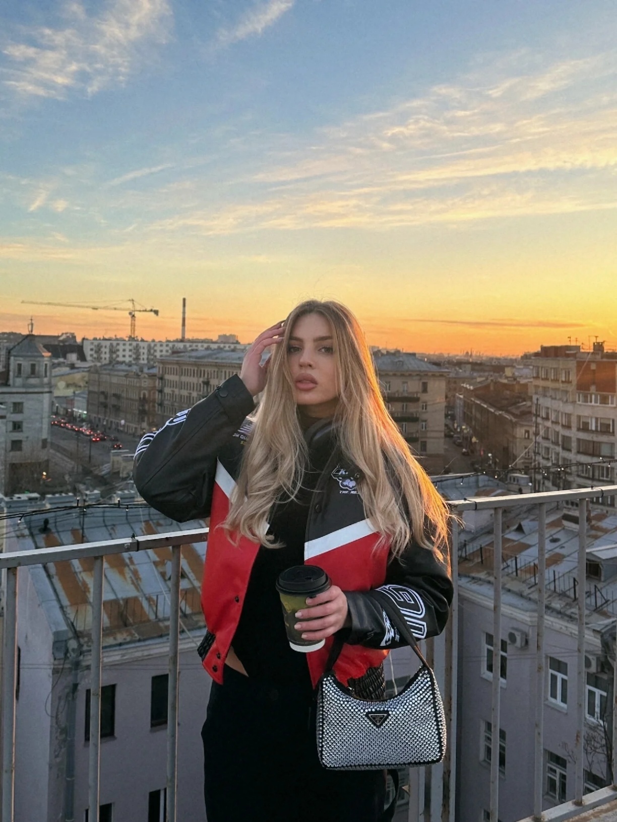 ZH282 Prada diamond underarm bag with LABUBU 56$ gallery