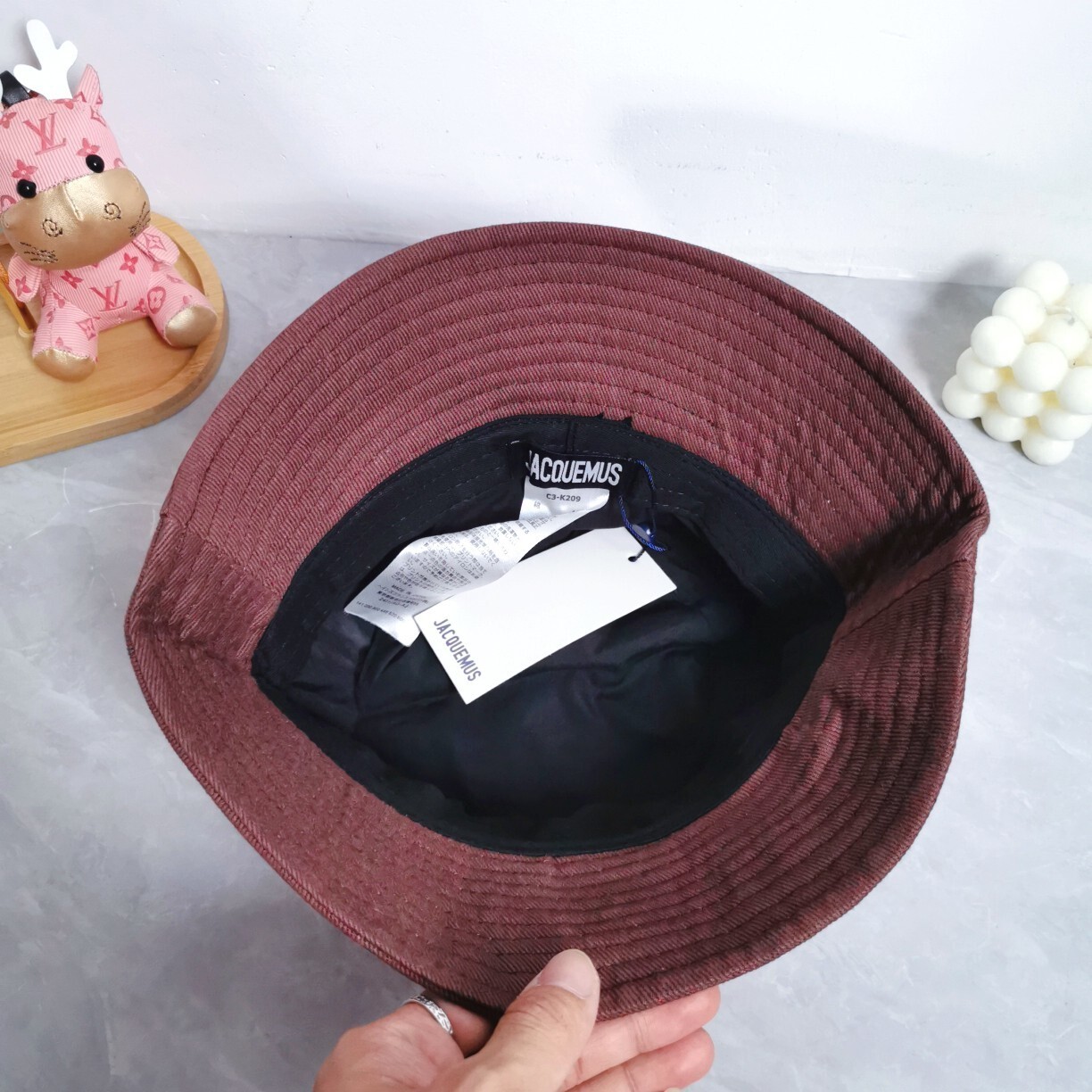 ZH379 Jacquemus bucket hat 24$ gallery