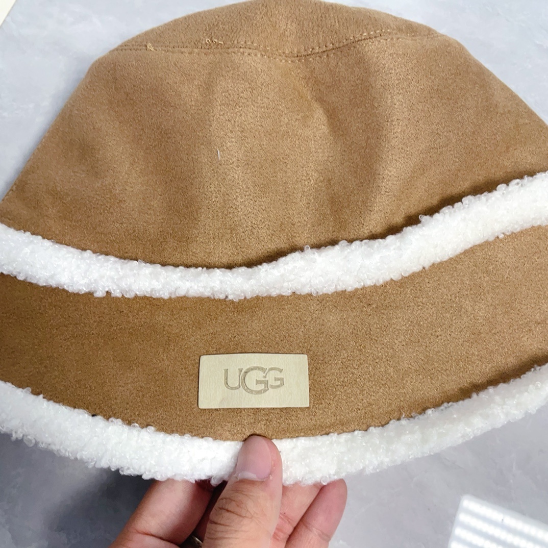 ZH384 UGG hat 28$ gallery