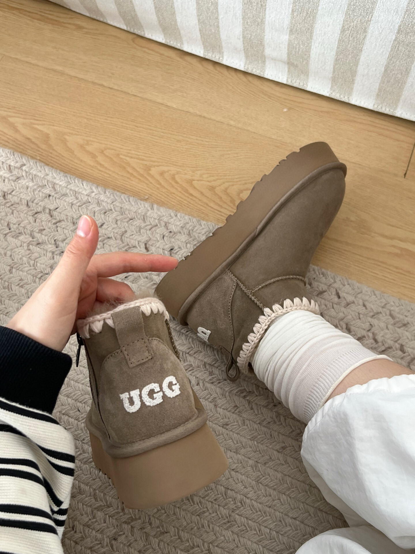 ZH493 UGG snow boots 72$ gallery