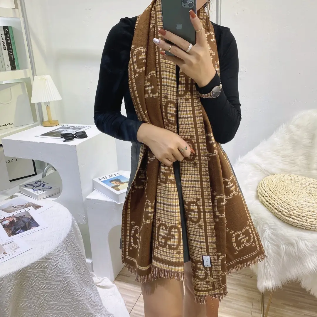 21.66$  GUCCI   3763-M gallery