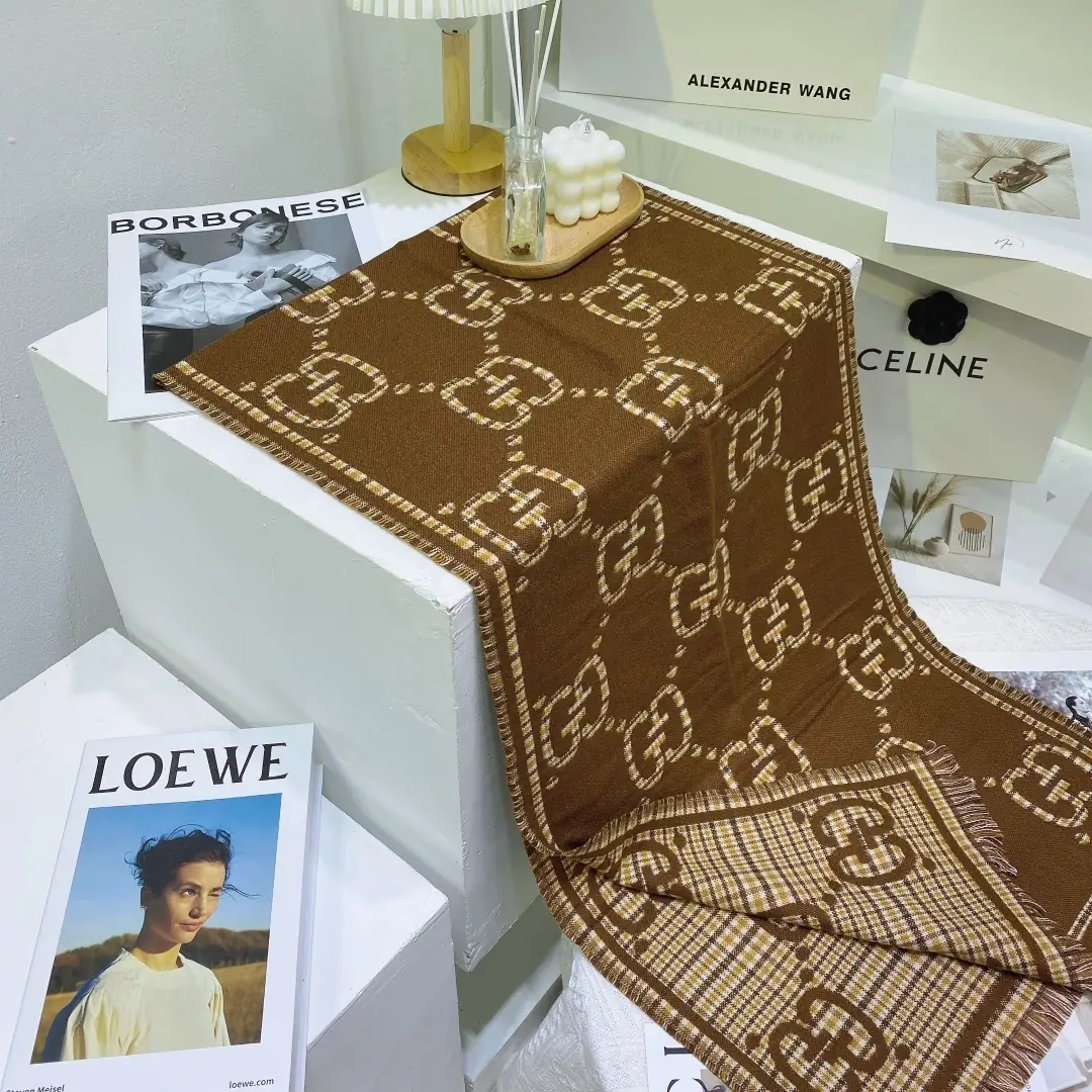 21.66$  GUCCI   3763-M gallery