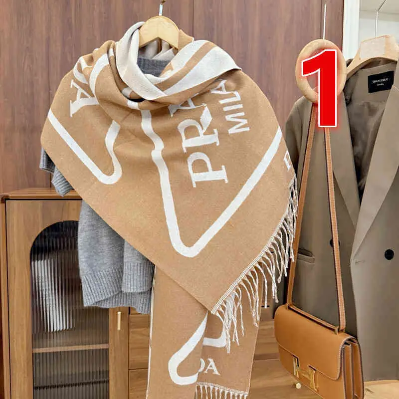 22.66$PRADA   4837-M gallery