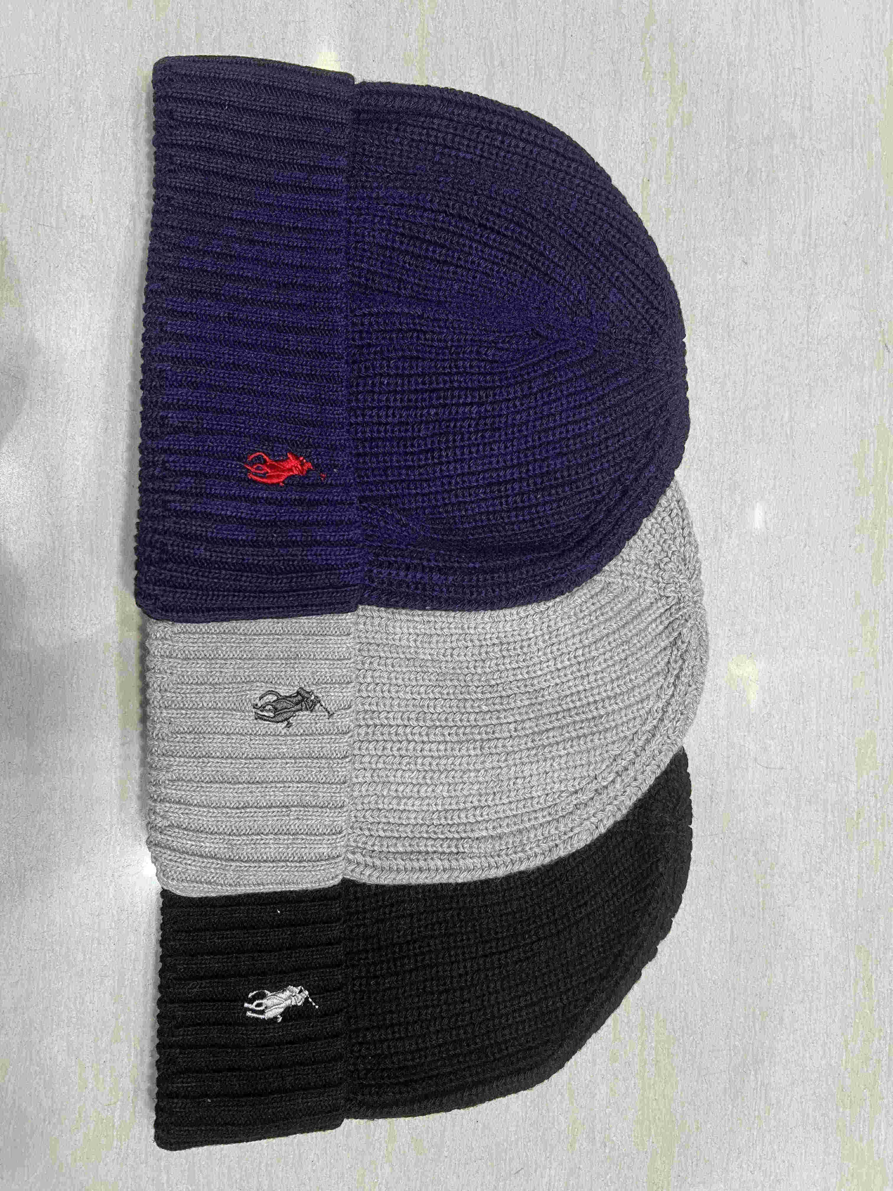 22.99$   POLO   206-4911-M gallery