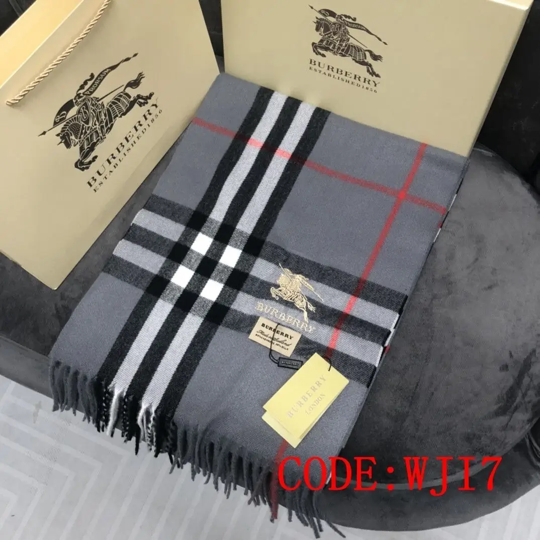 23.66$  Burberry   3931-M gallery