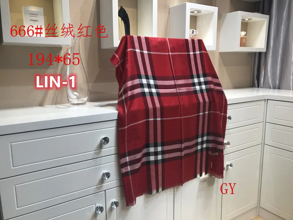 23.76$   BURBERRY  304-3285-M gallery
