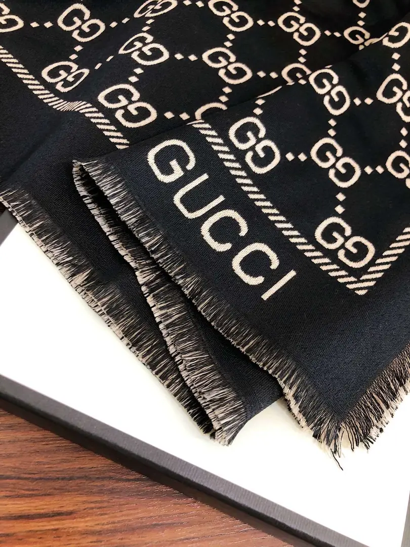 23.98$  GUCCl-311-Scarf   3204-M gallery