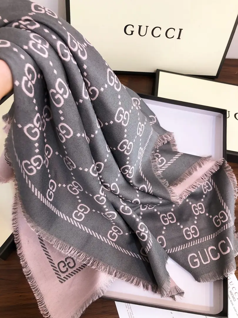 23.98$  GUCCl-311-Scarf   3204-M gallery