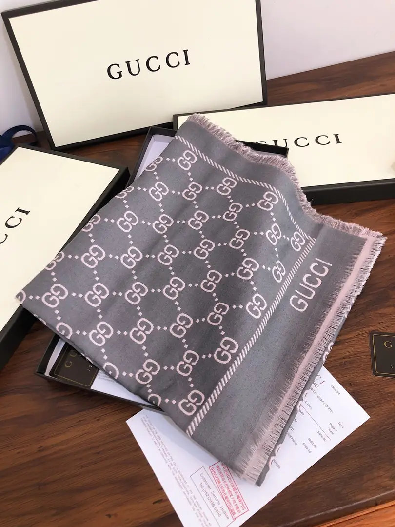 23.98$  GUCCl-311-Scarf   3204-M gallery