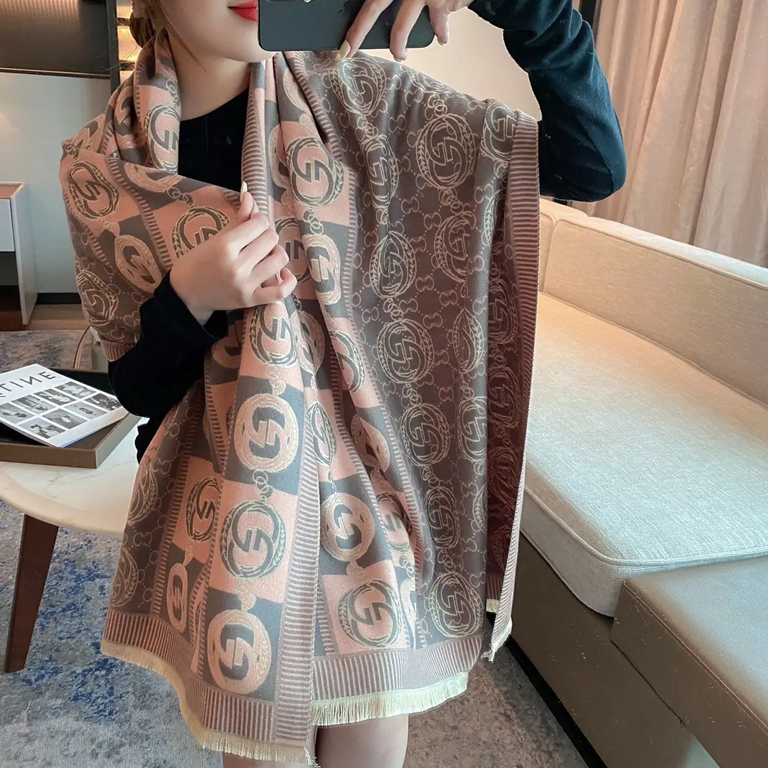 23.98$  GUCCl-Scarf   3205-M gallery