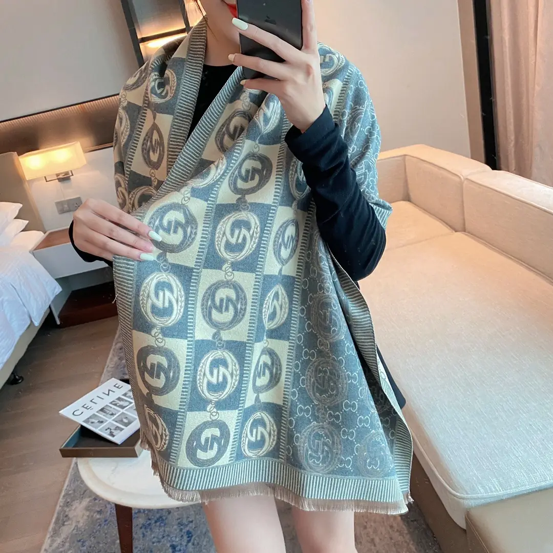 23.98$  GUCCl-Scarf   3205-M gallery