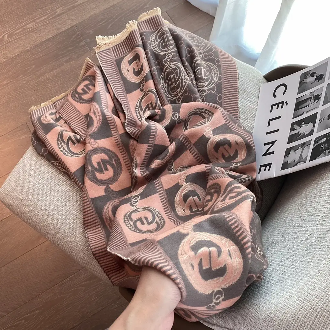 23.98$  GUCCl-Scarf   3205-M gallery