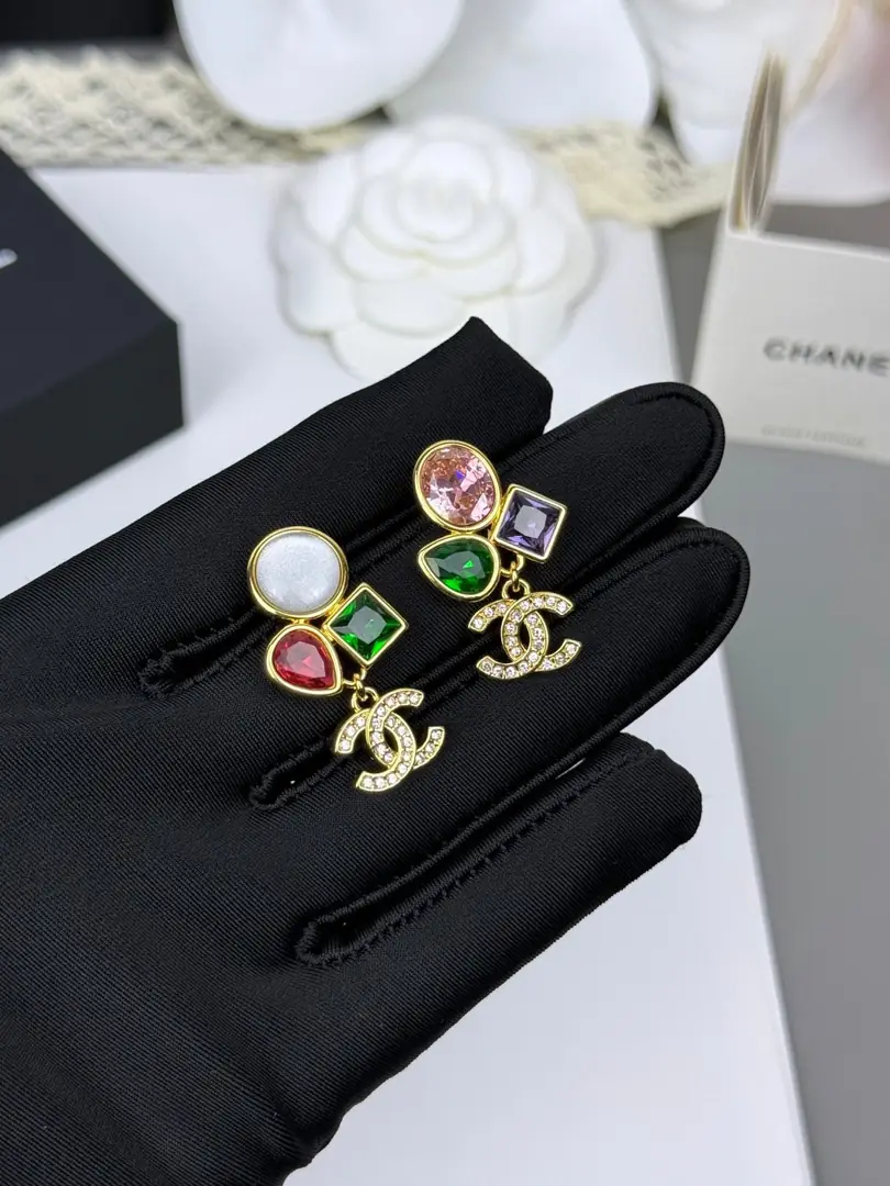 25.99$ Chanel   4915-M gallery