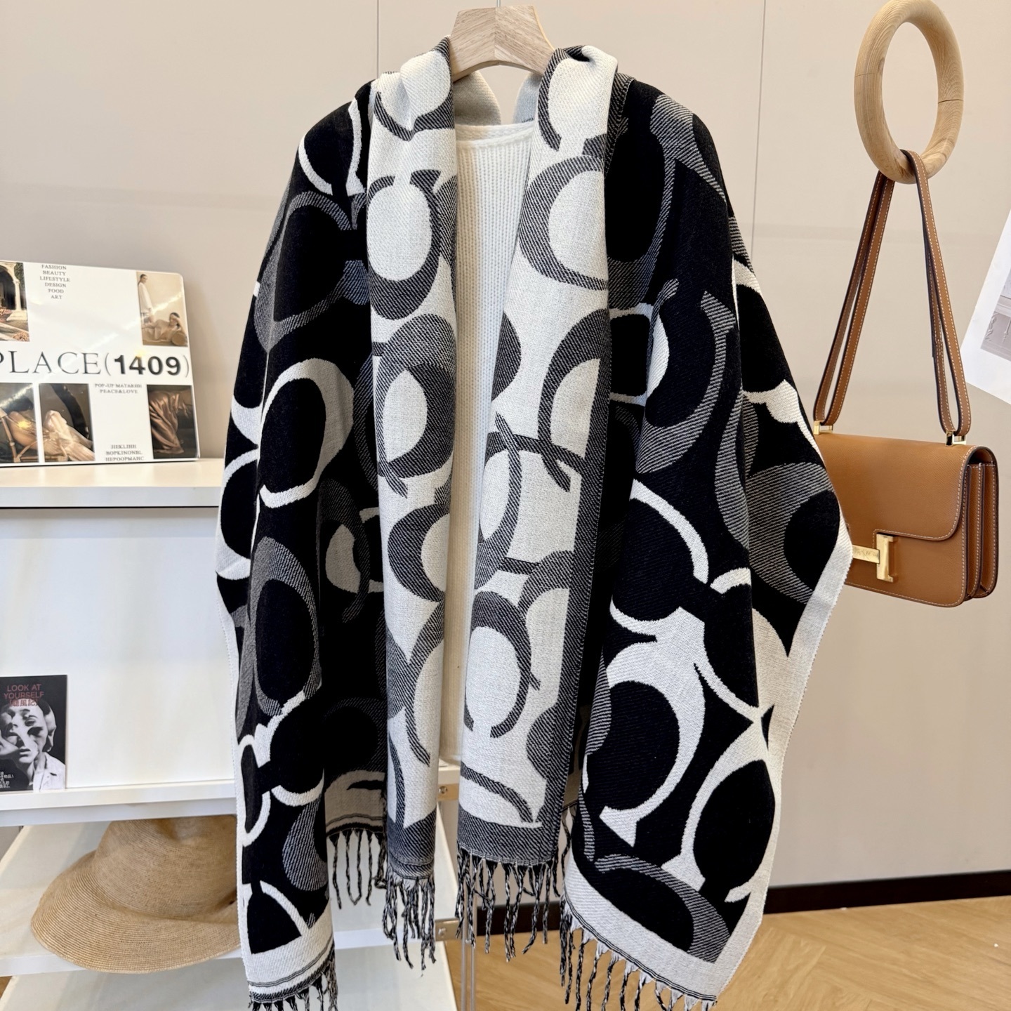 26.99$  Coach   4922-M gallery