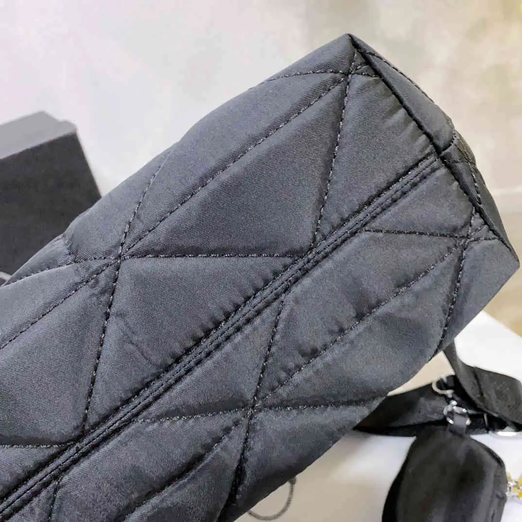 27.12$   PRADA   301-4559-M gallery