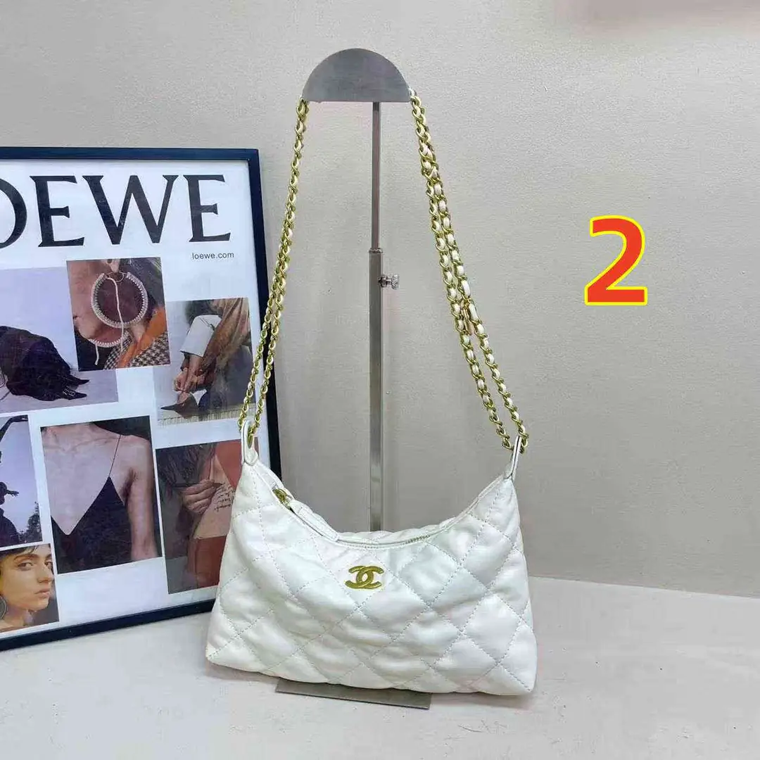 27.41$   CHANEL    301-4887-M gallery