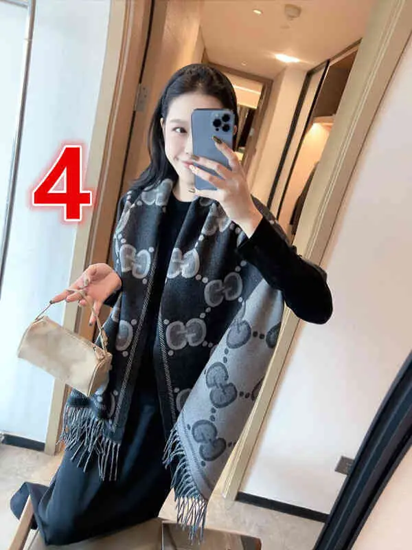 27.65$Gucci    4838-M gallery