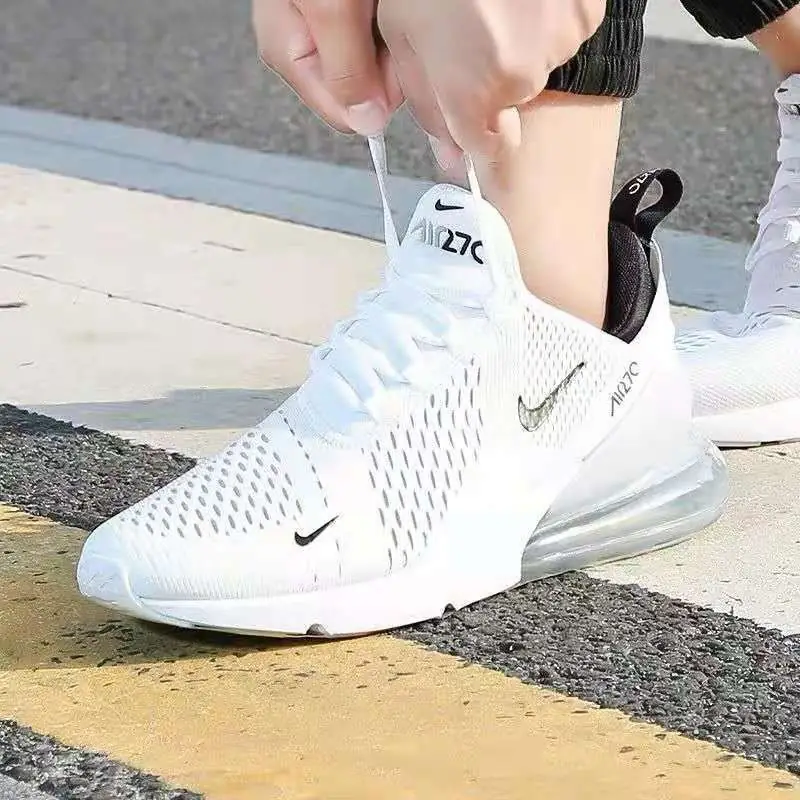 27.86$ Nike 270    shu-3833-M gallery