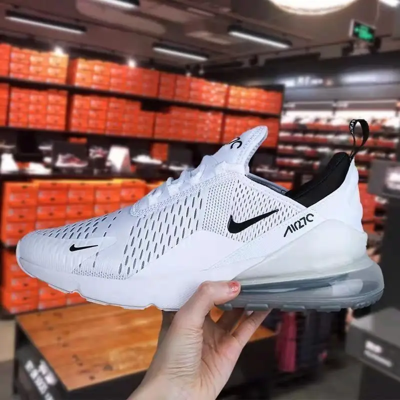 27.86$ Nike 270    shu-3833-M gallery