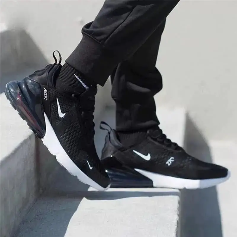 27.86$ Nike 270    shu-3833-M gallery