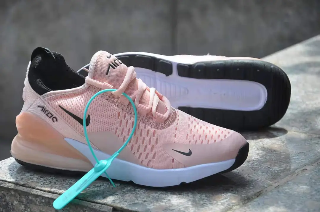 27.86$ Nike 270    shu-3833-M gallery