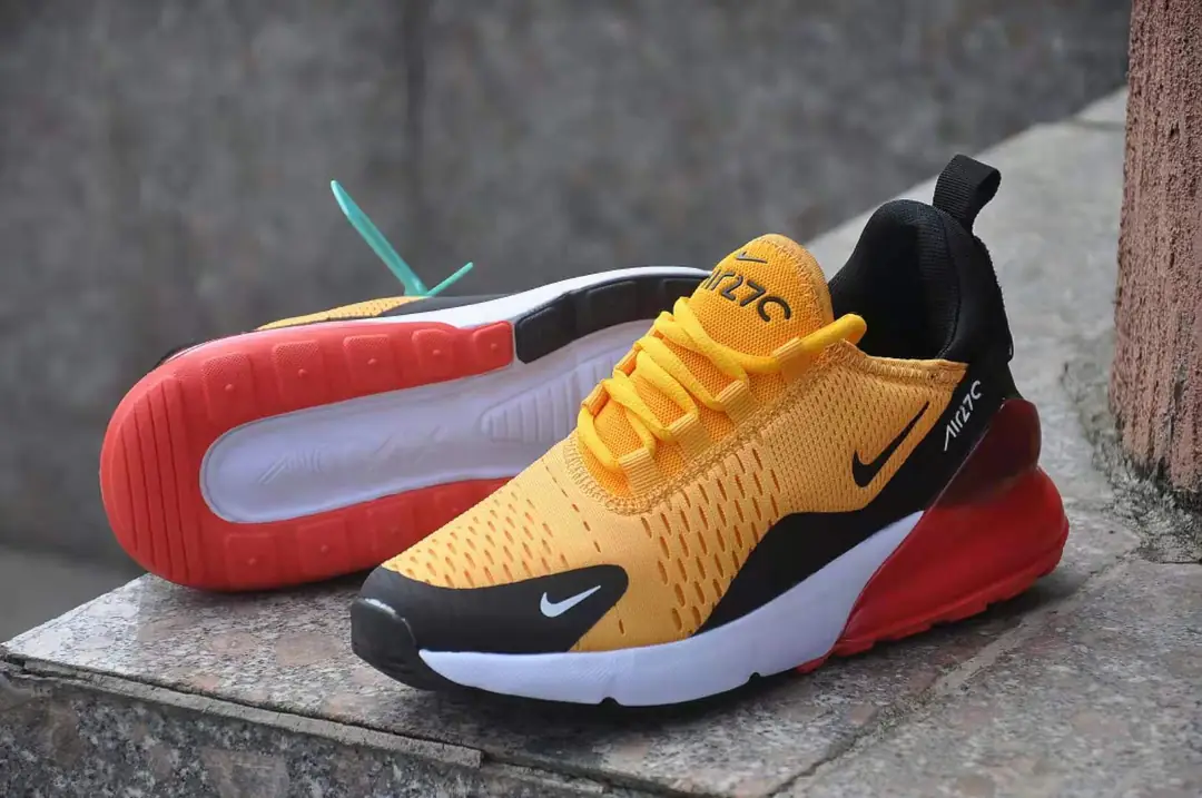 27.86$ Nike 270    shu-3833-M gallery