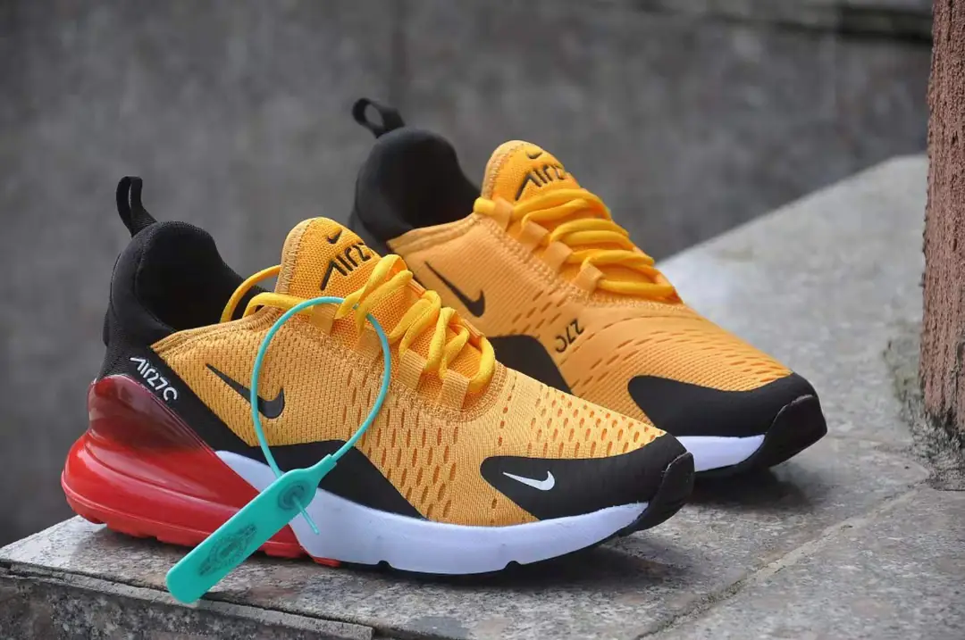 27.86$ Nike 270    shu-3833-M gallery