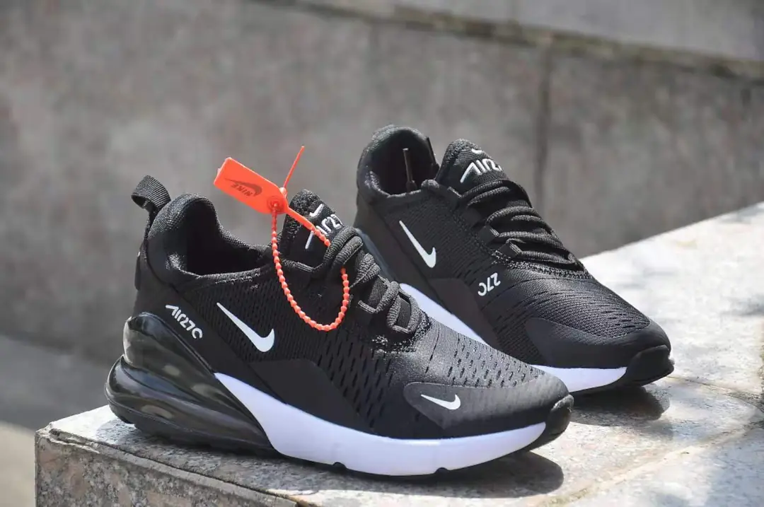 27.86$ Nike 270    shu-3833-M gallery